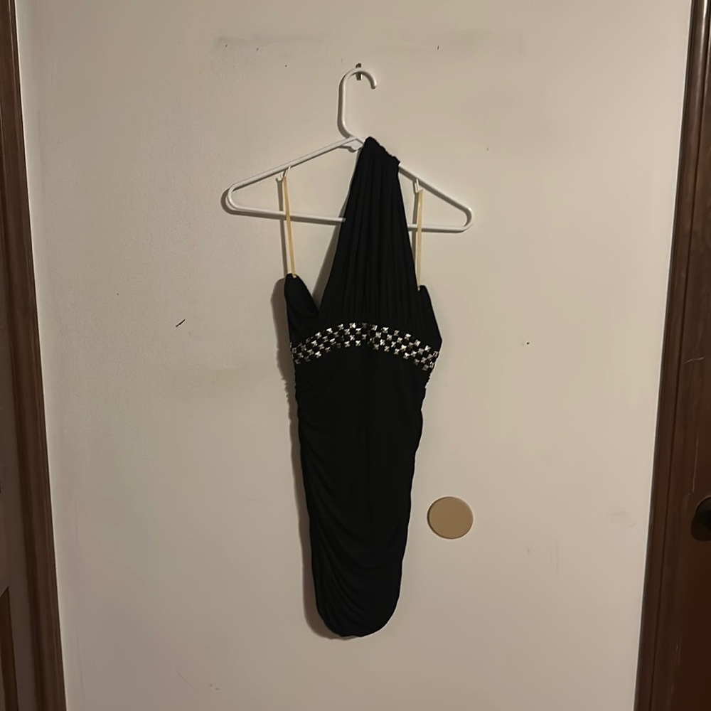 Forever 21 black dress one shoulder size- S